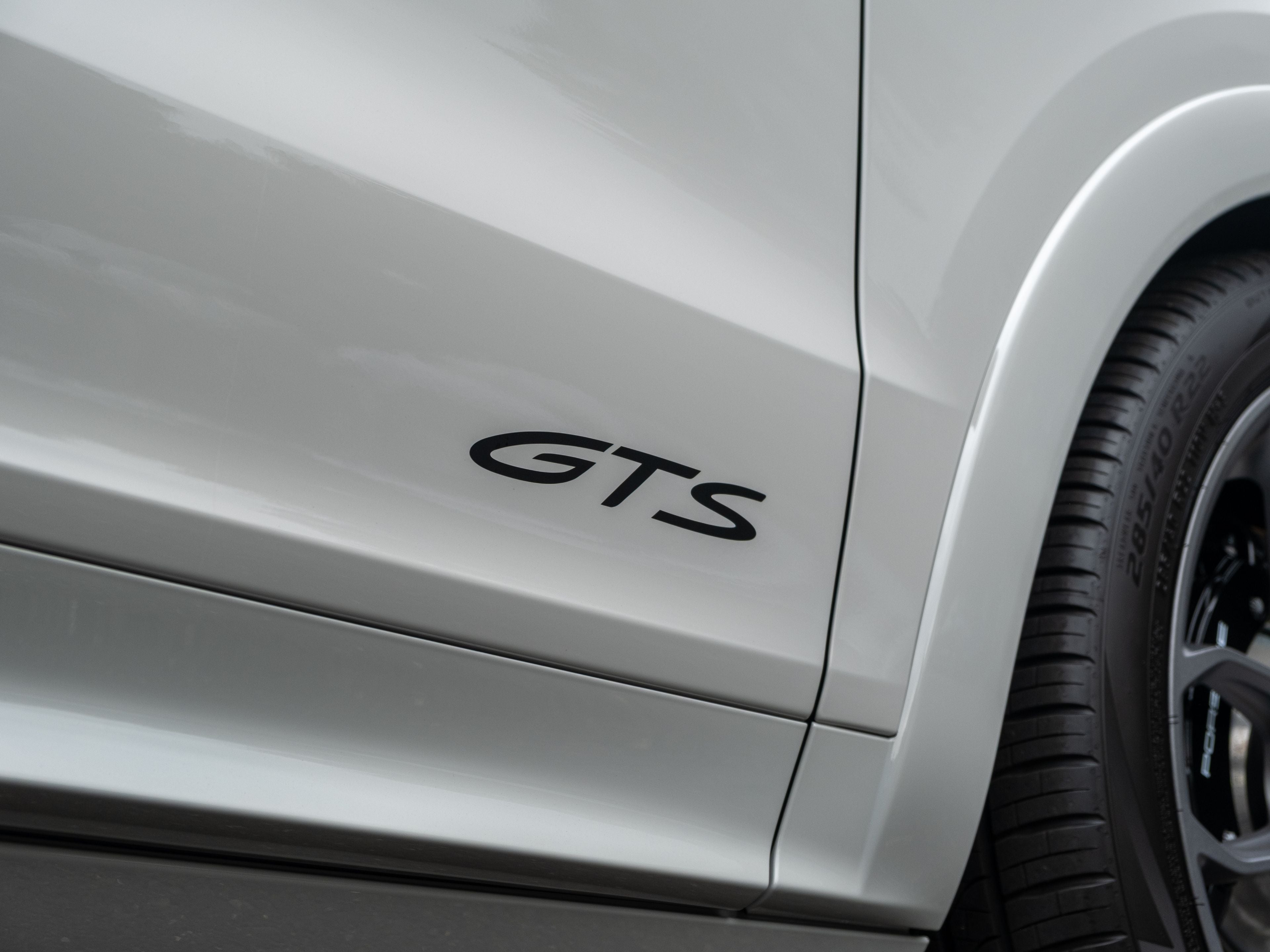 2026 Porsche Cayenne Coupe GTS