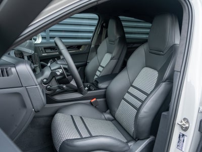 2026 Porsche Cayenne Coupe GTS