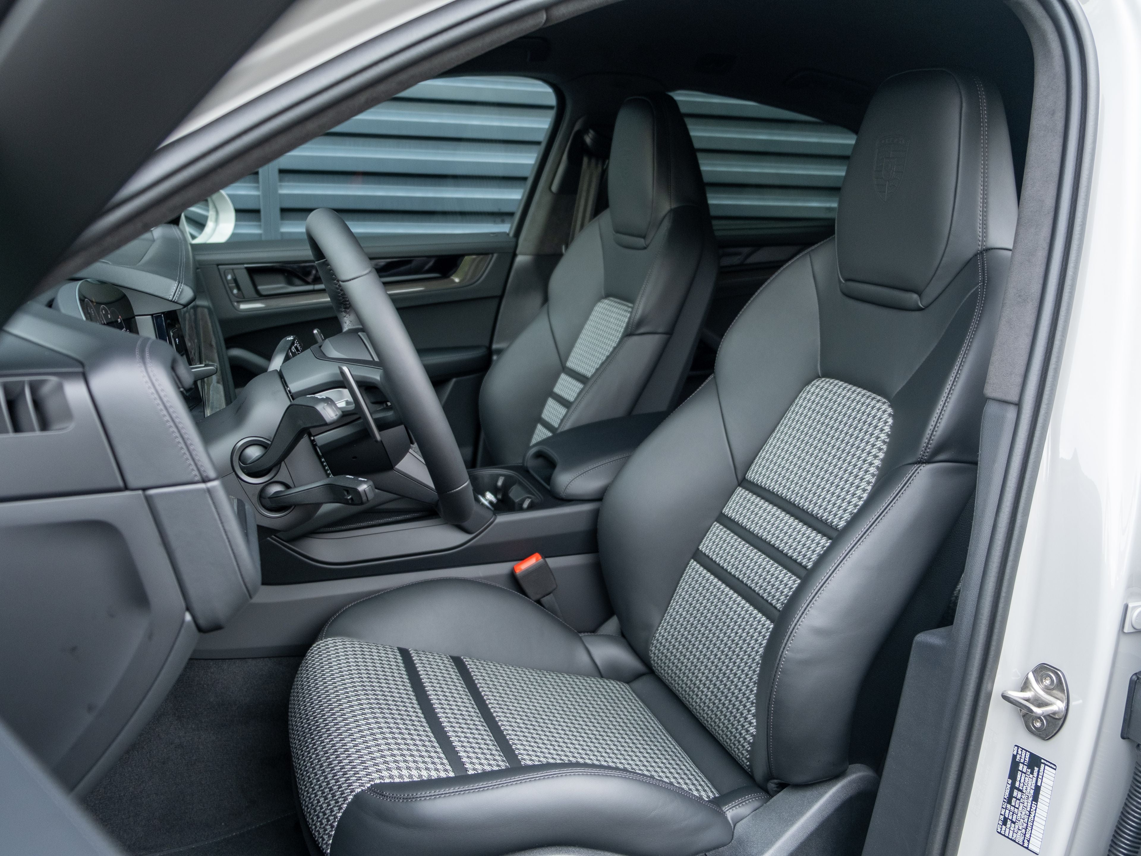 2026 Porsche Cayenne Coupe GTS