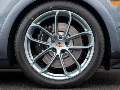 2026 Porsche Cayenne Coupe GTS