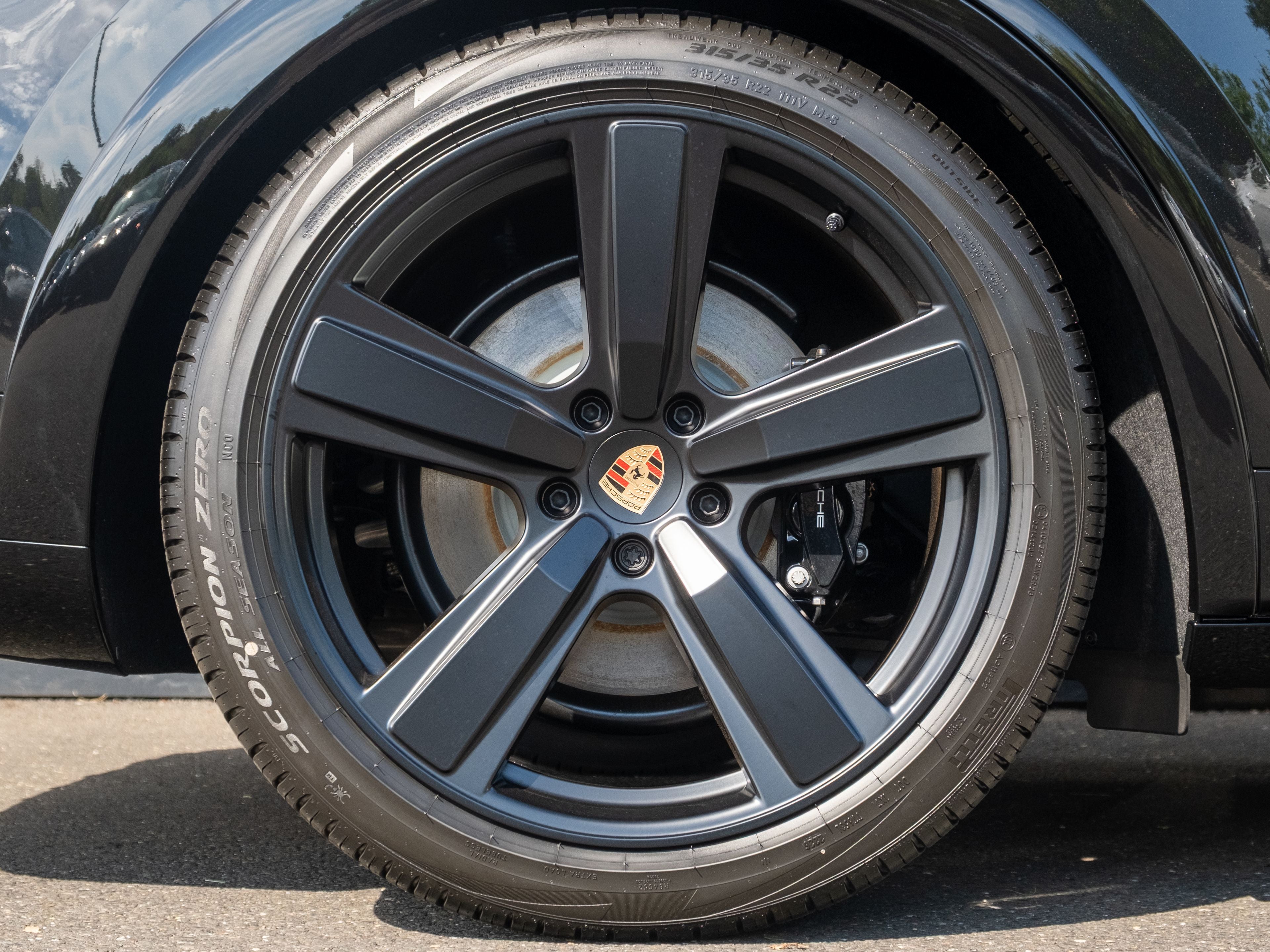 2026 Porsche Cayenne Coupe GTS