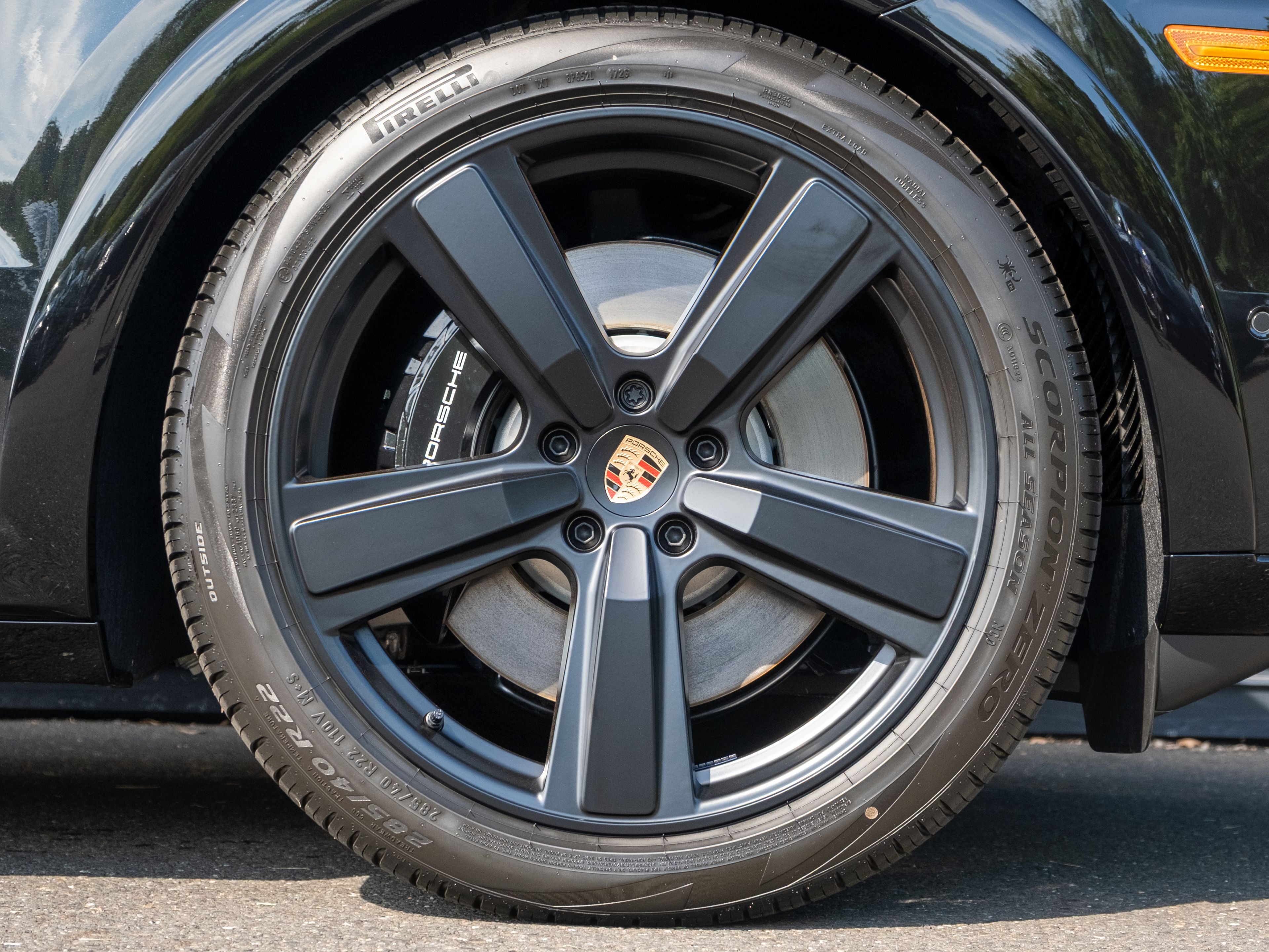 2026 Porsche Cayenne Coupe GTS