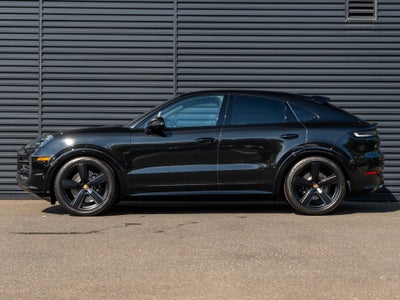 2026 Porsche Cayenne Coupe GTS