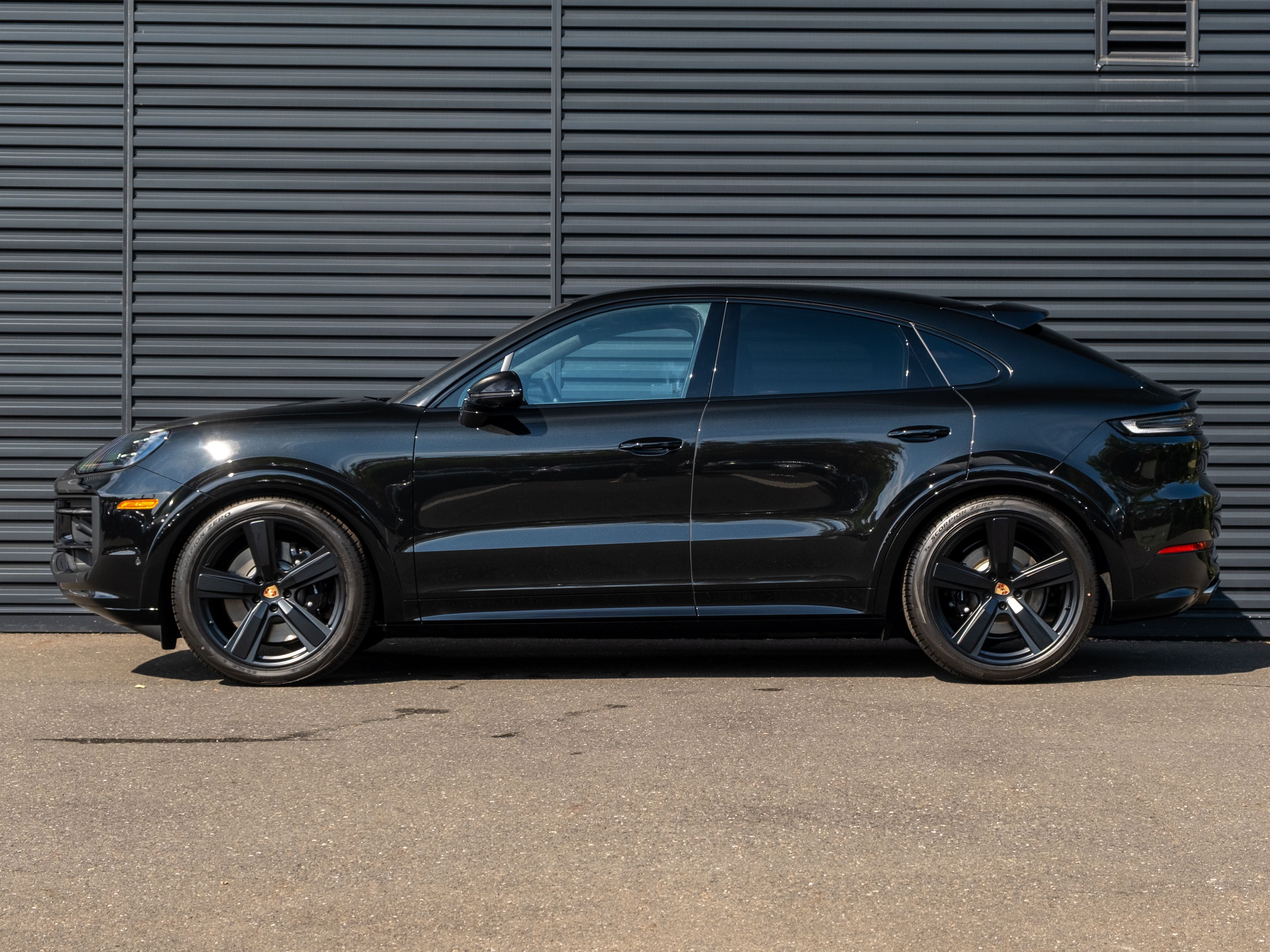 2026 Porsche Cayenne Coupe GTS