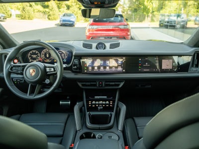 2026 Porsche Cayenne Coupe GTS