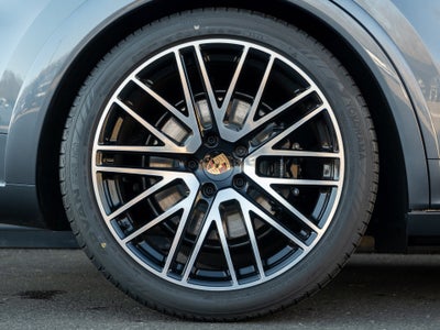 2026 Porsche Cayenne Coupe GTS