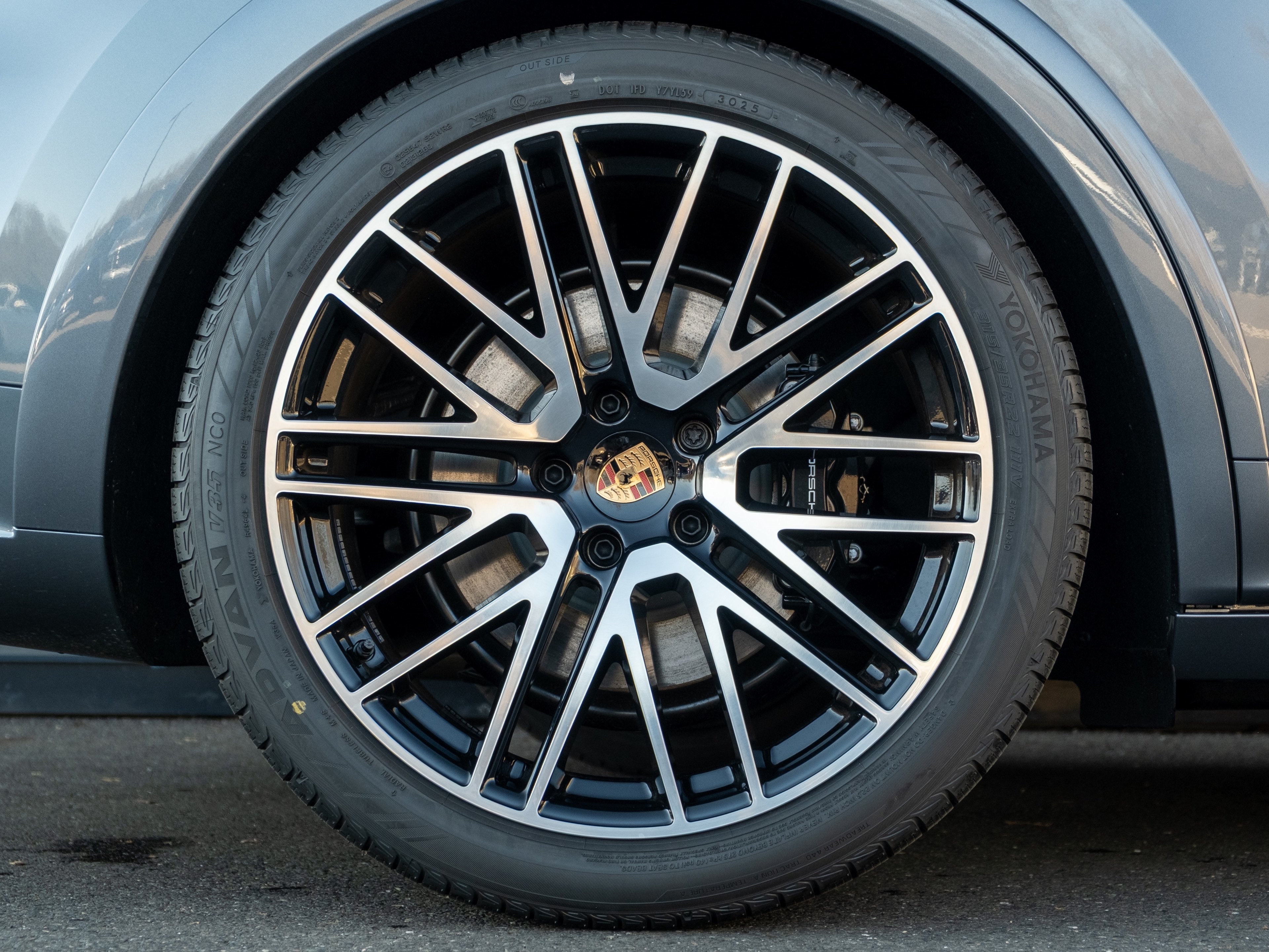 2026 Porsche Cayenne Coupe GTS