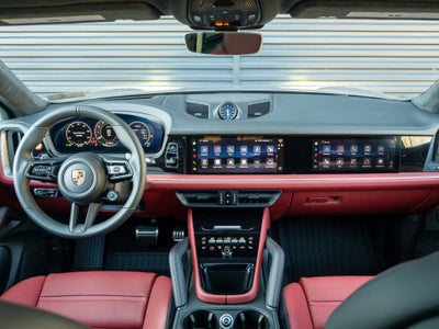 2026 Porsche Cayenne Coupe GTS