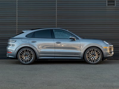 2026 Porsche Cayenne Coupe GTS