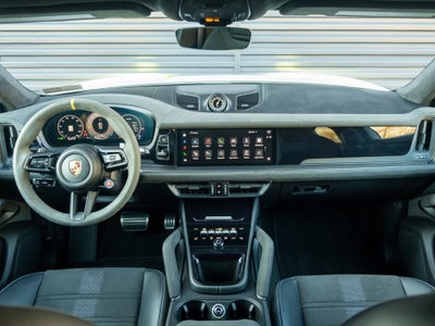 2024 Porsche Cayenne Coupe Turbo GT