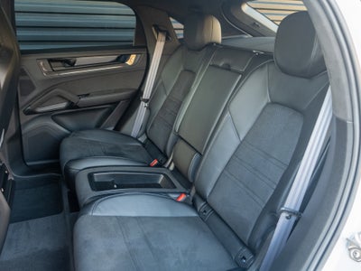 2024 Porsche Cayenne Coupe Turbo GT