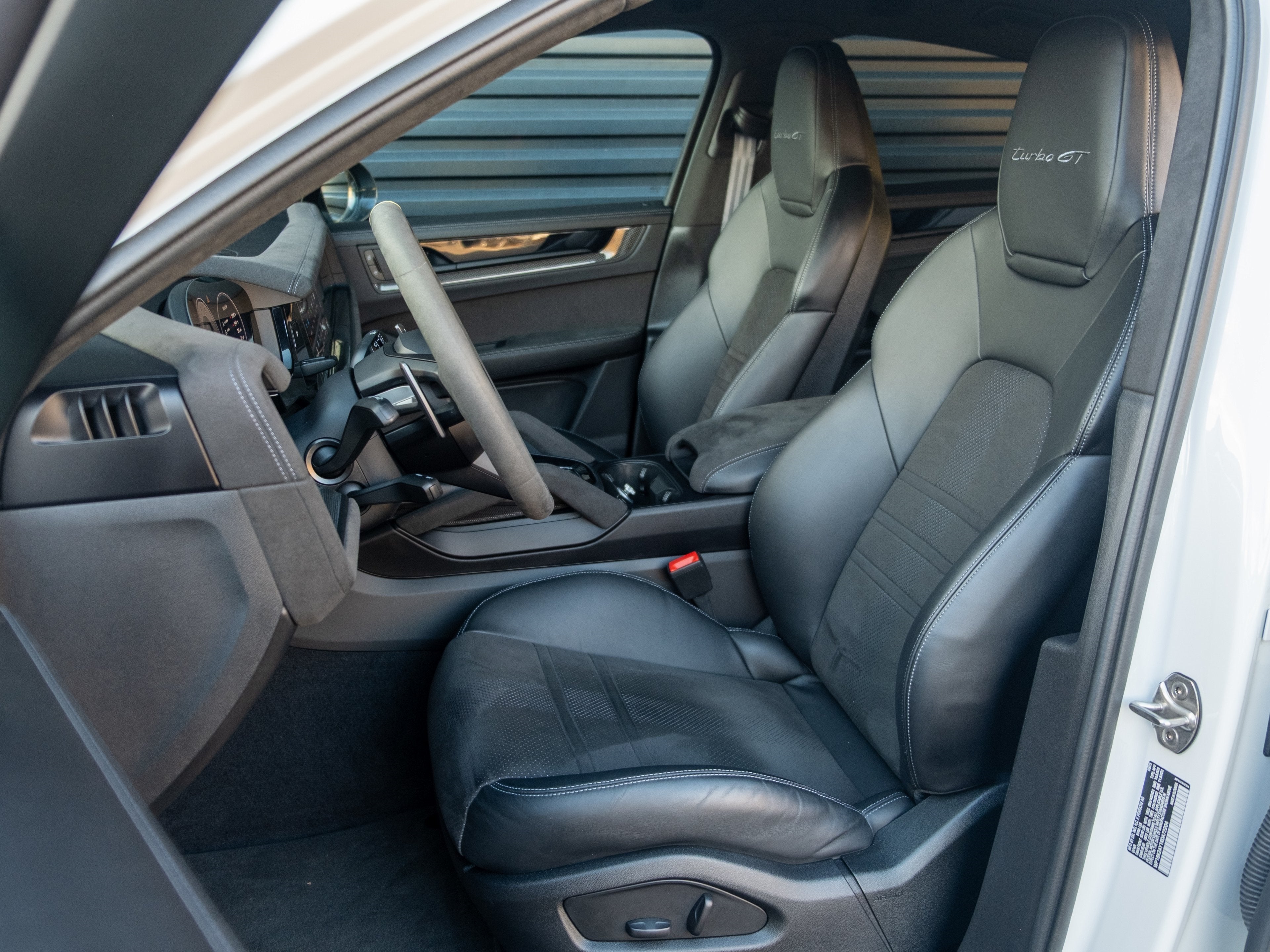 2024 Porsche Cayenne Coupe Turbo GT