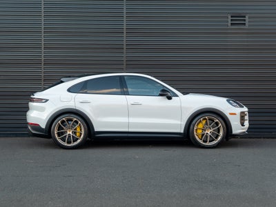 2024 Porsche Cayenne Coupe Turbo GT