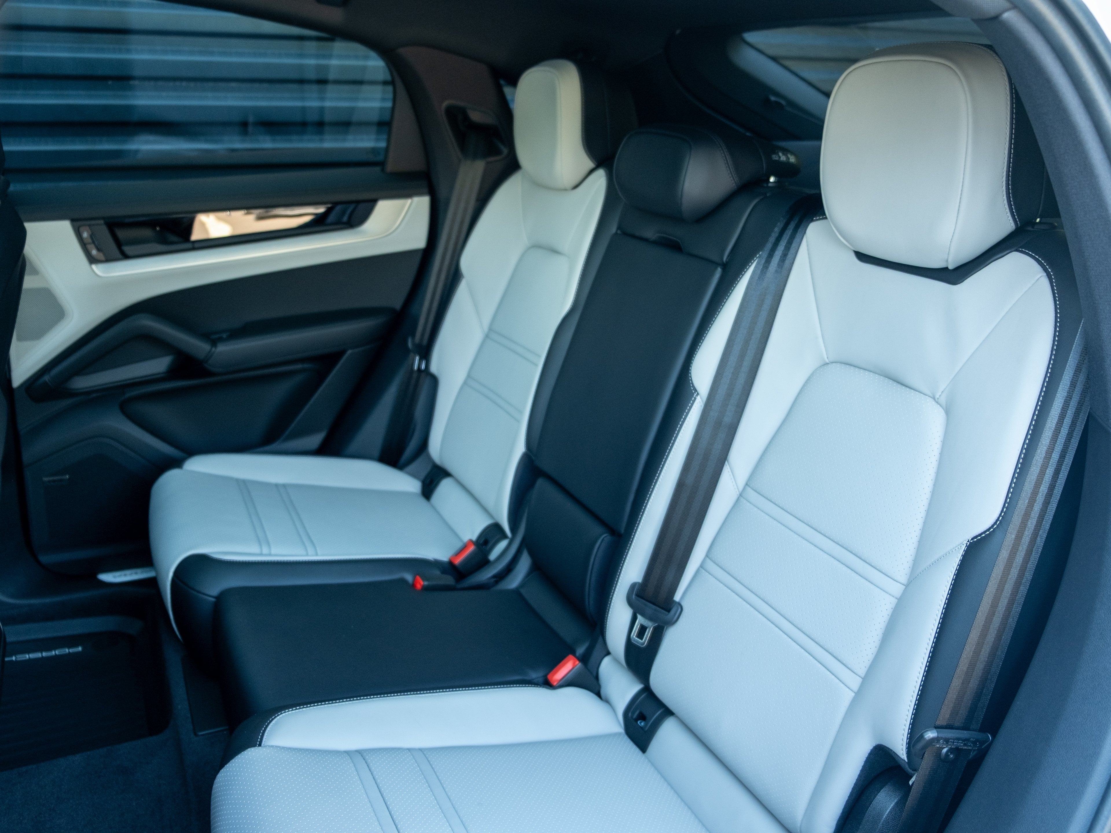 2026 Porsche Cayenne Coupe S