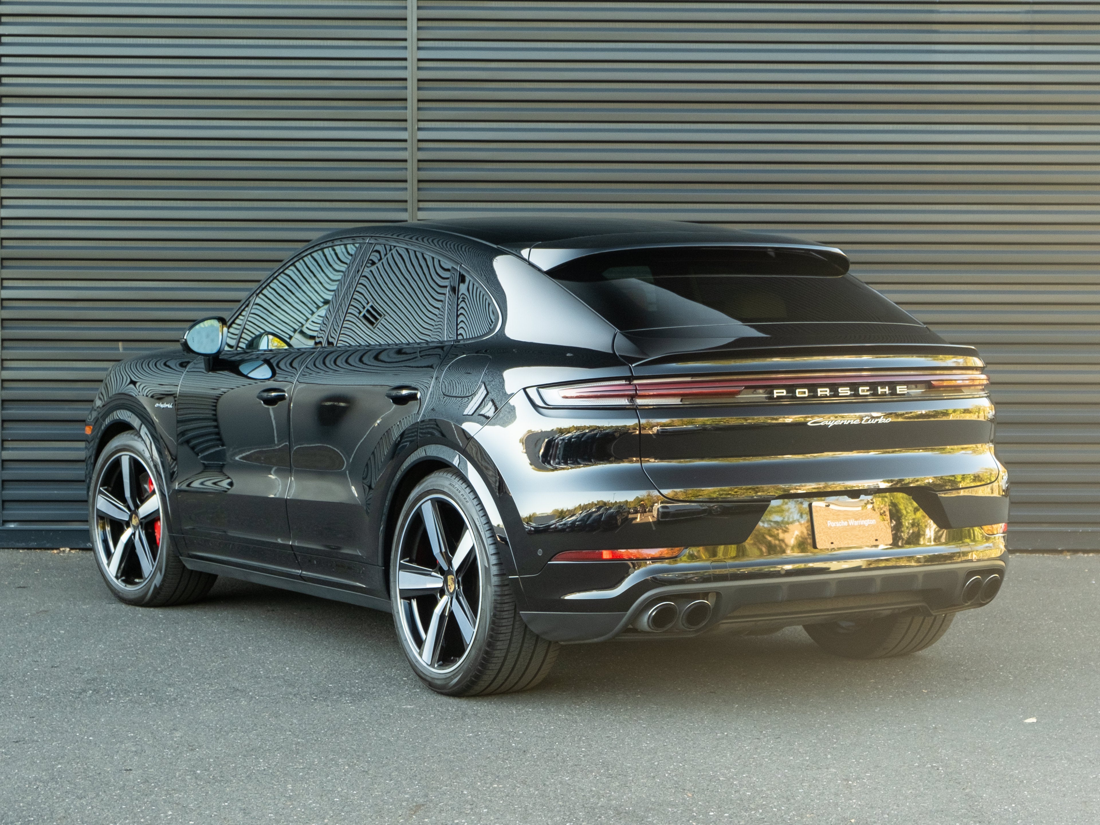 2024 Porsche Cayenne E-Hybrid Coupe Turbo
