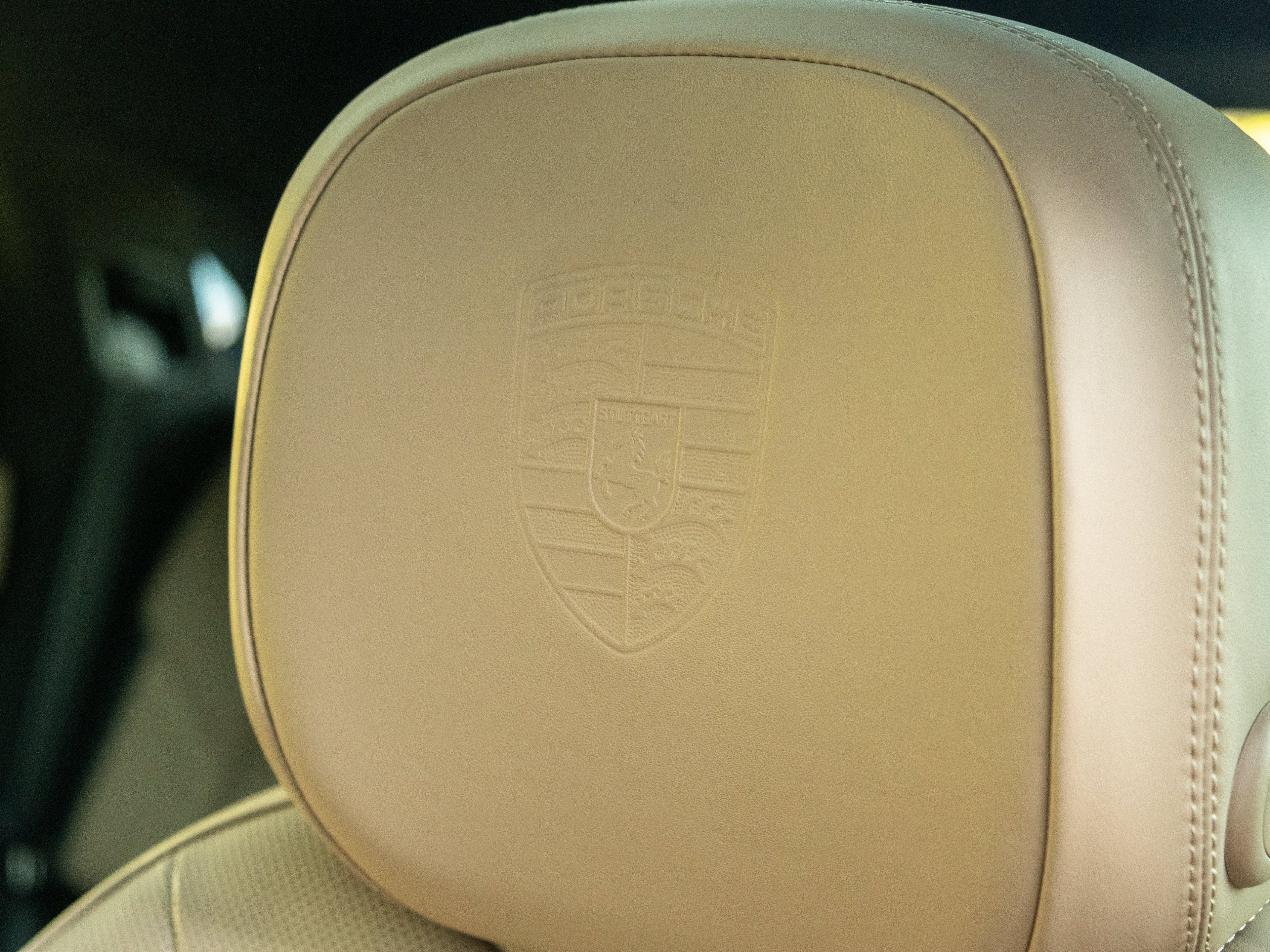 2024 Porsche Cayenne E-Hybrid Coupe Turbo