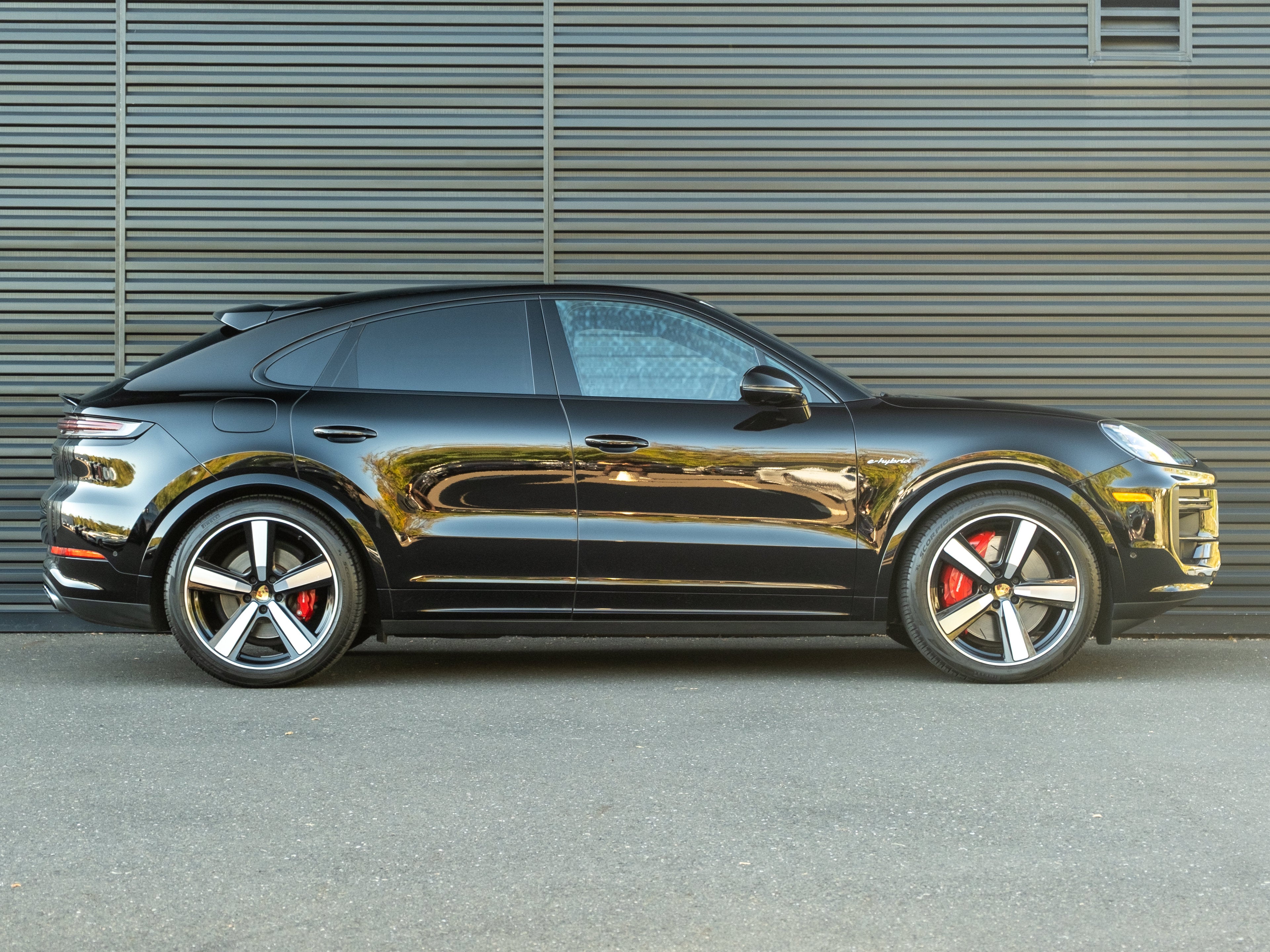 2024 Porsche Cayenne E-Hybrid Coupe Turbo