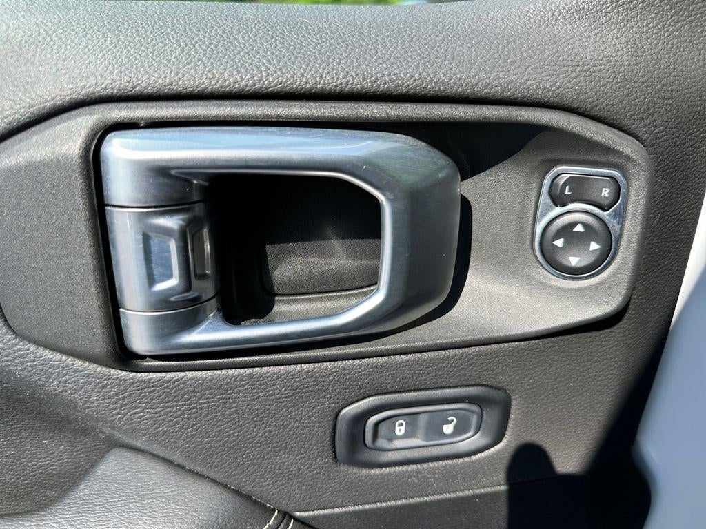 2023 Jeep Wrangler 4-Door Sahara 4x4