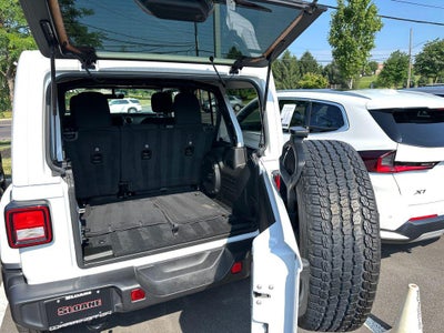 2023 Jeep Wrangler 4-Door Sahara 4x4