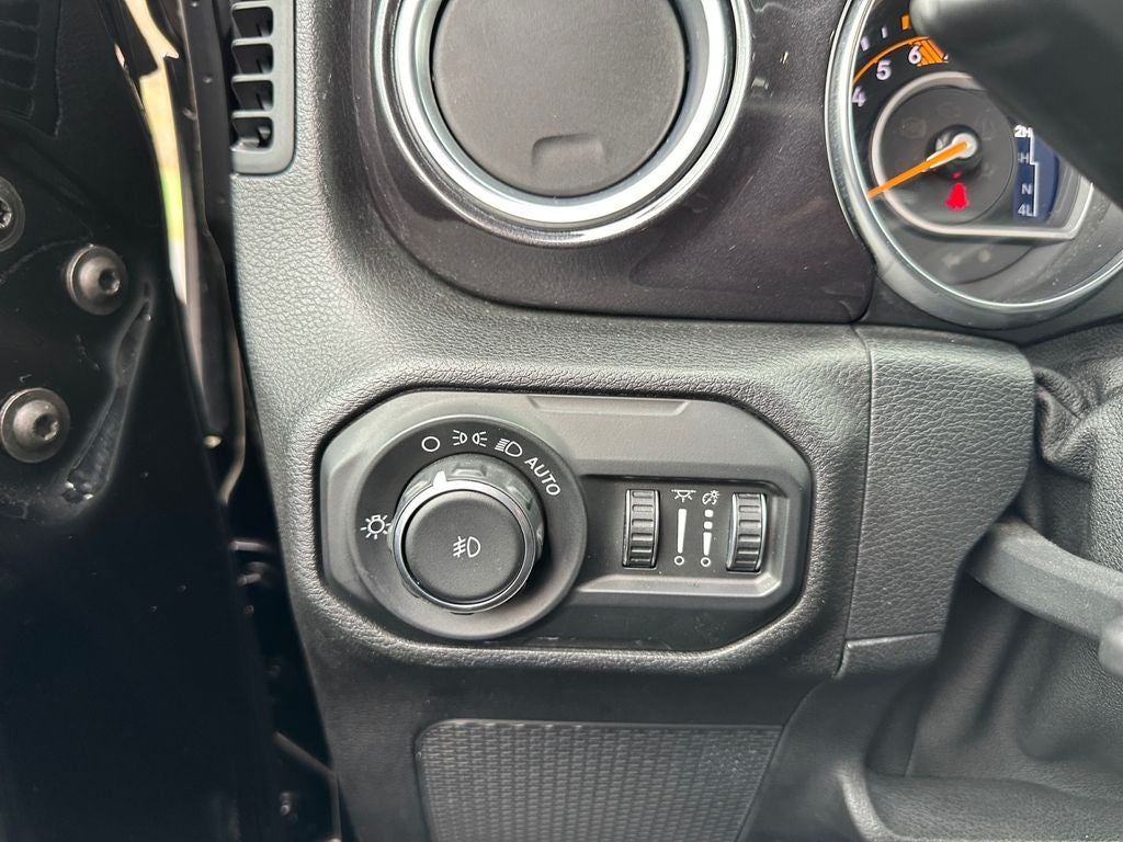 2021 Jeep Wrangler Unlimited Sahara Altitude