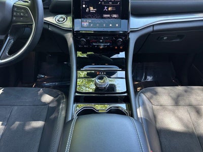 2022 Jeep Grand Cherokee L Altitude 4x4