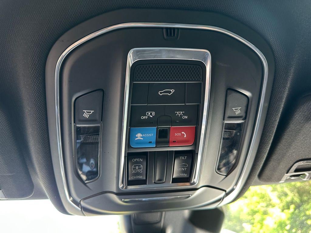 2022 Jeep Grand Cherokee L Altitude 4x4