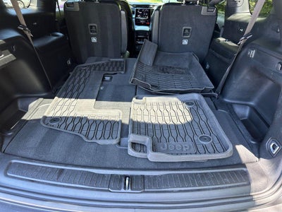 2022 Jeep Grand Cherokee L Altitude 4x4