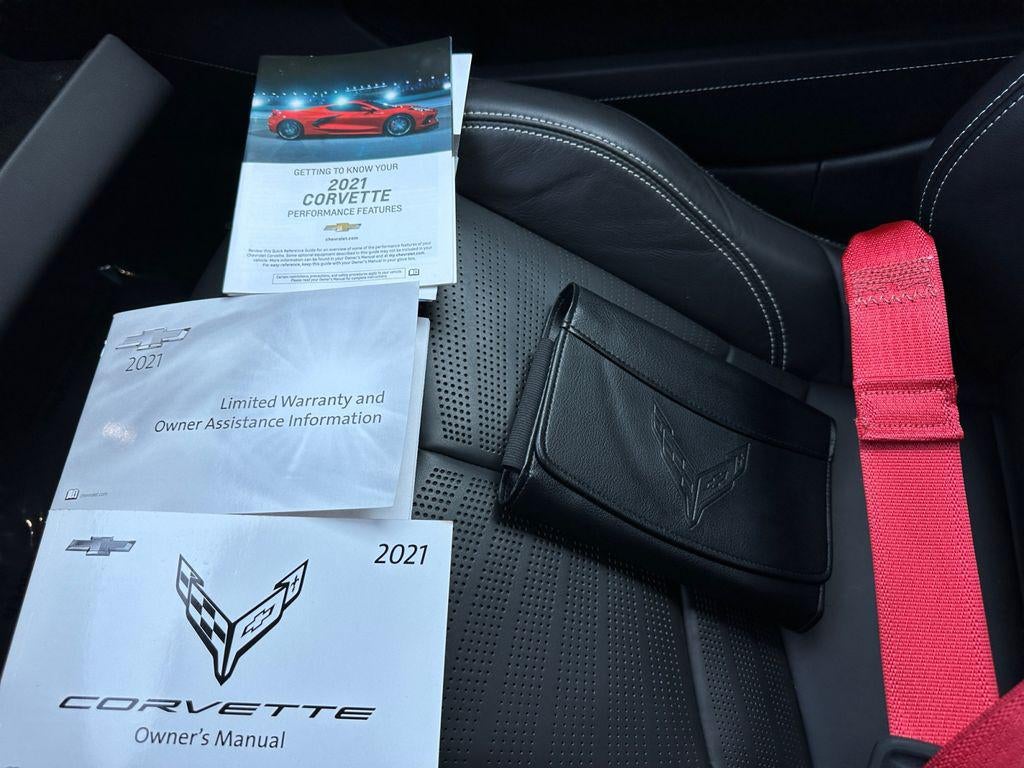 2021 Chevrolet Corvette Stingray RWD Convertible 2LT