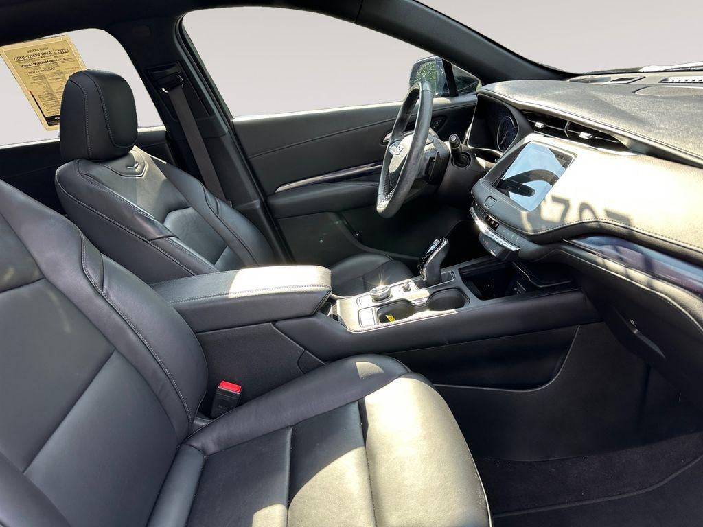 2023 Cadillac XT4 AWD Luxury