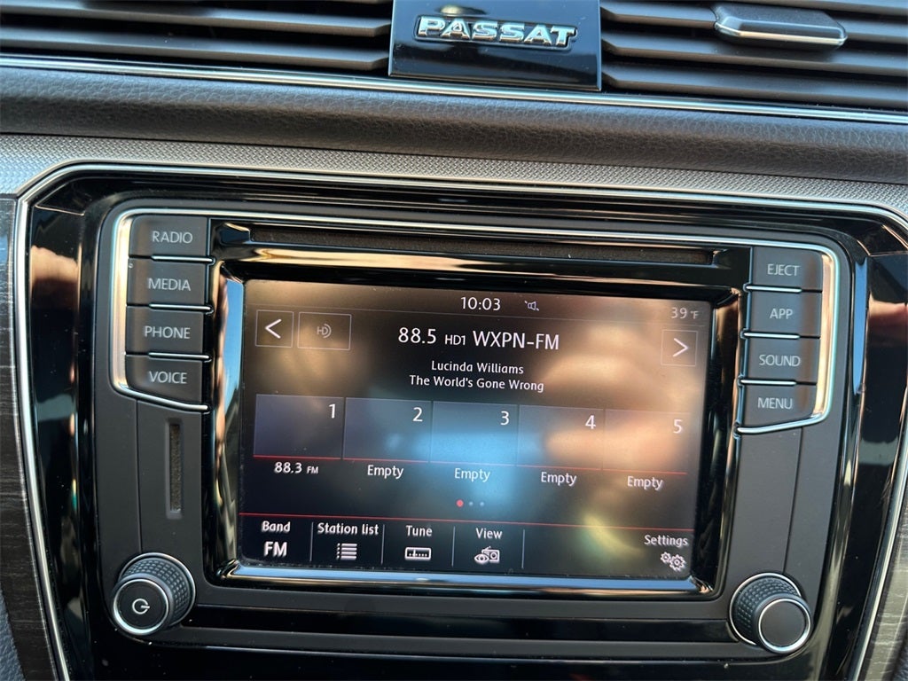 2018 Volkswagen Passat 2.0T SE