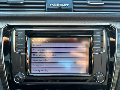 2018 Volkswagen Passat 2.0T SE