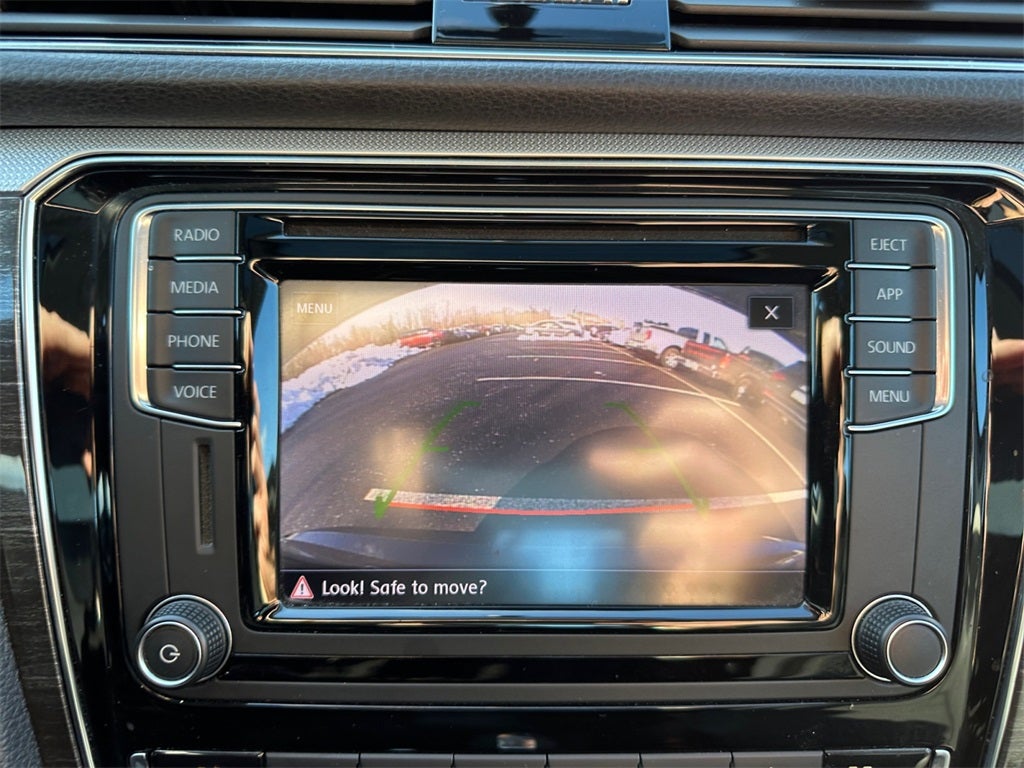 2018 Volkswagen Passat 2.0T SE