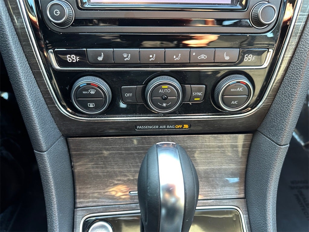 2018 Volkswagen Passat 2.0T SE