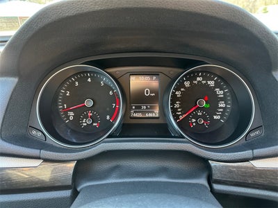 2018 Volkswagen Passat 2.0T SE