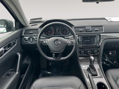 2018 Volkswagen Passat 2.0T SE