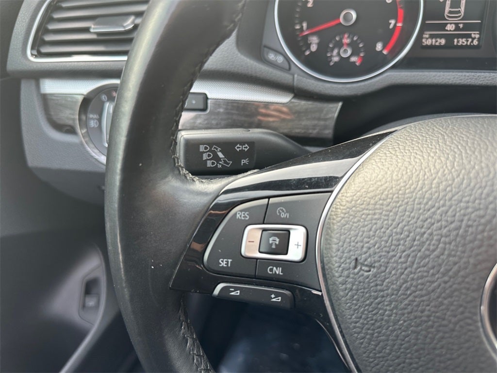 2018 Volkswagen Passat 2.0T SE