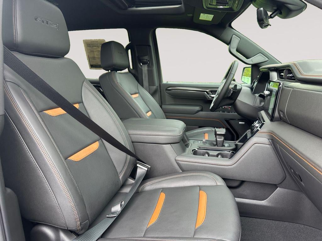 2025 GMC Sierra 1500 4WD Crew Cab Short Box AT4