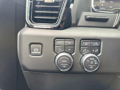 2025 GMC Sierra 1500 4WD Crew Cab Short Box AT4