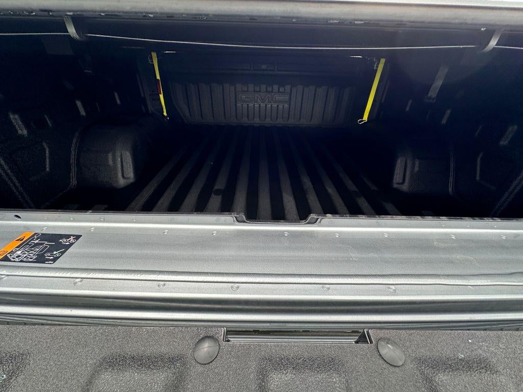 2025 GMC Sierra 1500 4WD Crew Cab Short Box AT4