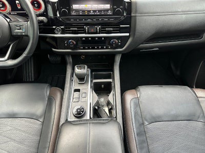 2023 Nissan Pathfinder Platinum 4WD