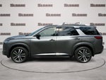 2023 Nissan Pathfinder Platinum 4WD