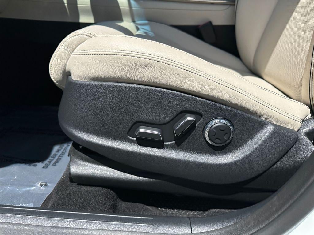 2024 Genesis GV70 2.5T AWD