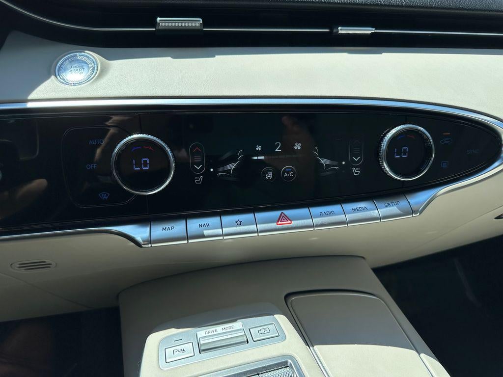 2024 Genesis GV70 2.5T AWD