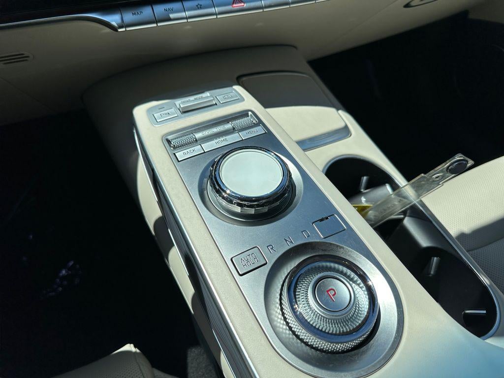 2024 Genesis GV70 2.5T AWD