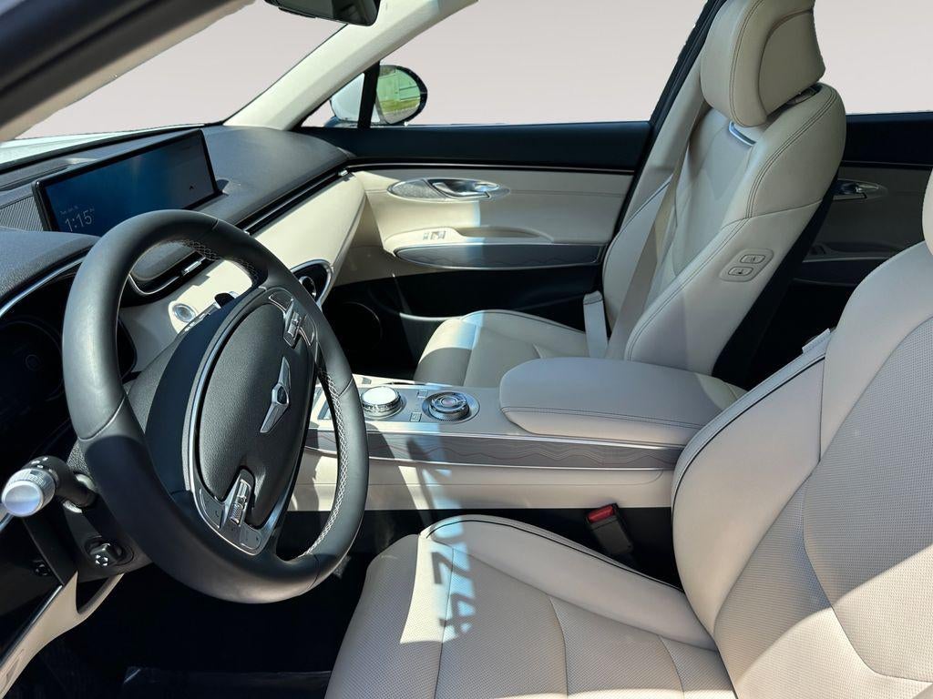 2024 Genesis GV70 2.5T AWD