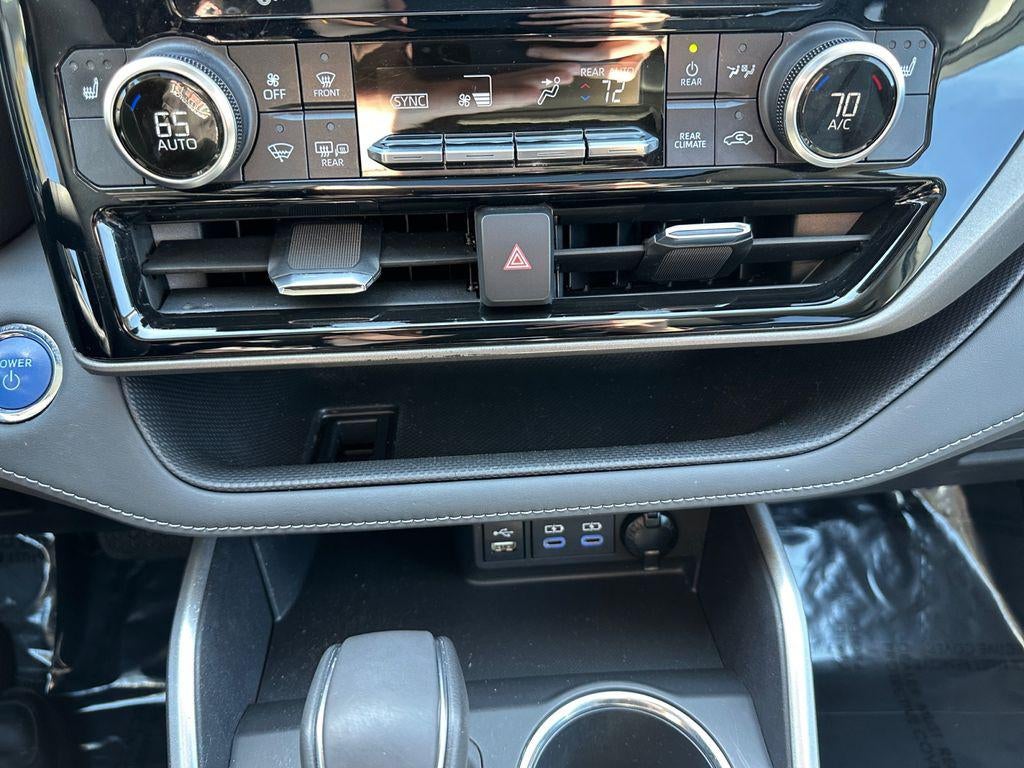 2022 Toyota Highlander Hybrid XLE