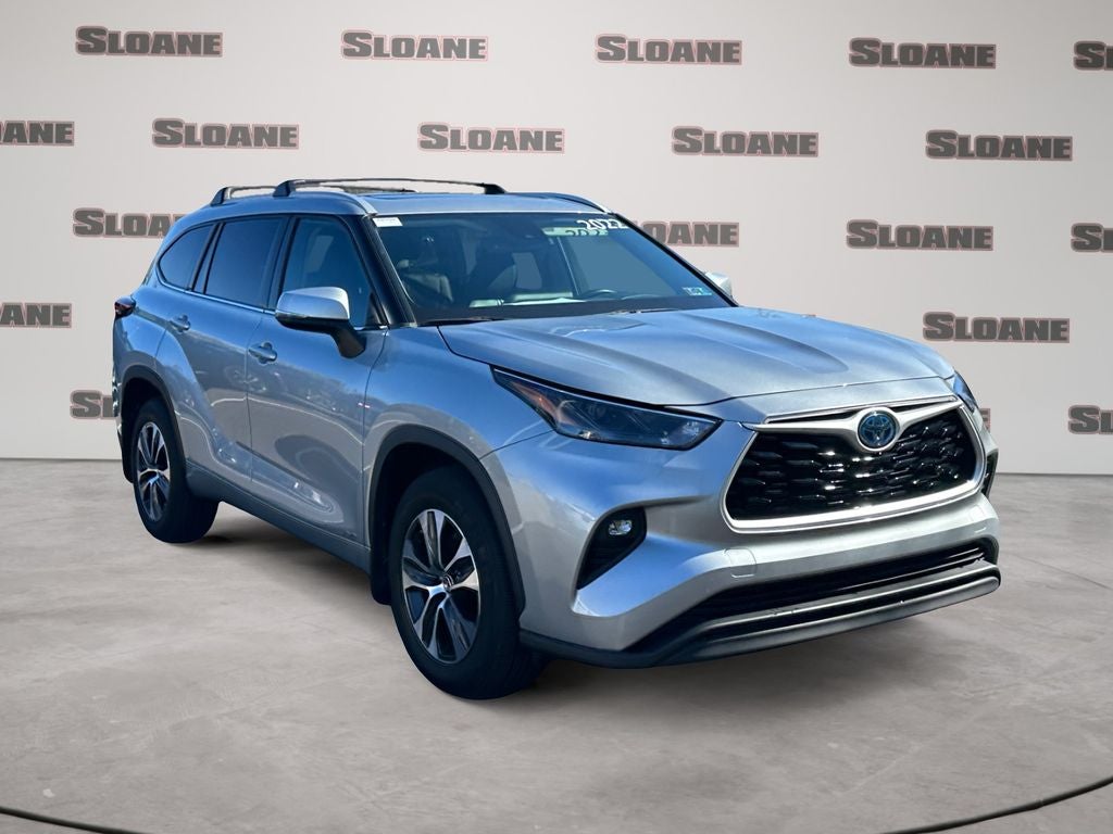 2022 Toyota Highlander Hybrid XLE