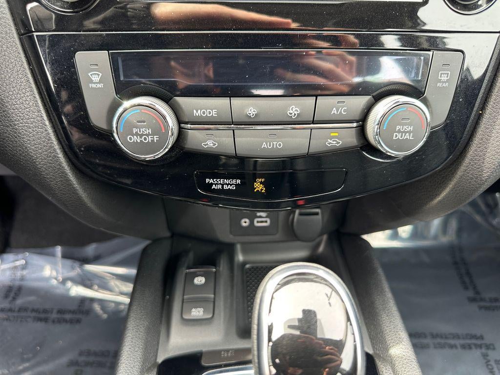 2022 Nissan Rogue Sport SL AWD Xtronic CVT