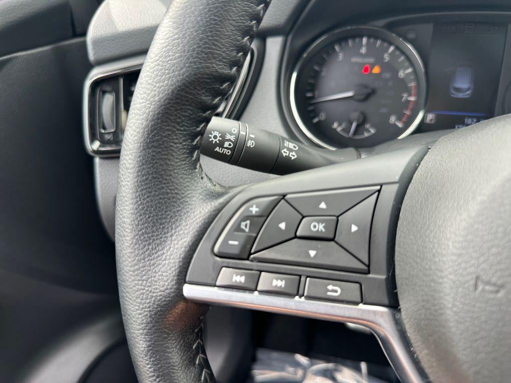 2022 Nissan Rogue Sport SL AWD Xtronic CVT