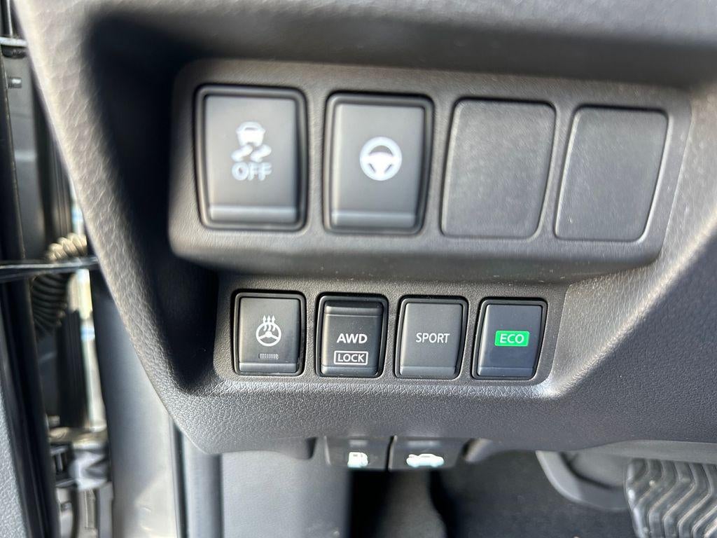 2022 Nissan Rogue Sport SL AWD Xtronic CVT